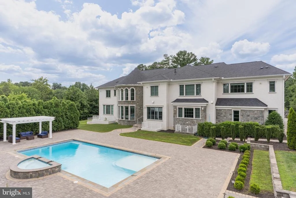 Photo of 1181 BALLANTRAE LANE