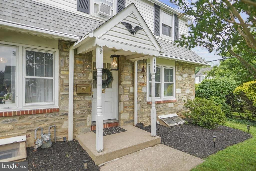 Photo of 2111 RUSH ROAD
