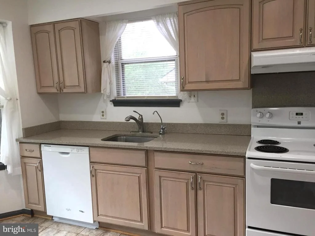 Photo of 7233 CARRIAGE HILL DRIVE