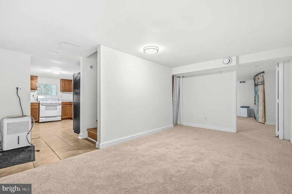 Photo of 7 LODGE ROAD