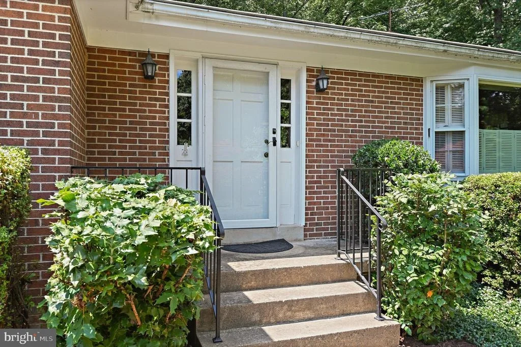 Photo of 3142 SEARSMONT PLACE