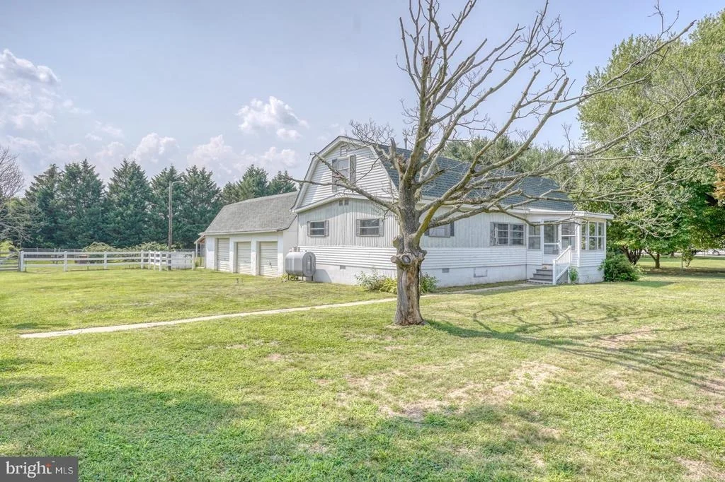 Photo of 2083 E DENNEYS ROAD