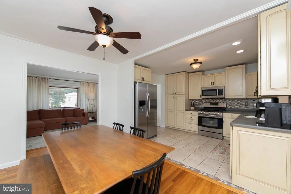 Photo of 787 LANCING ROAD