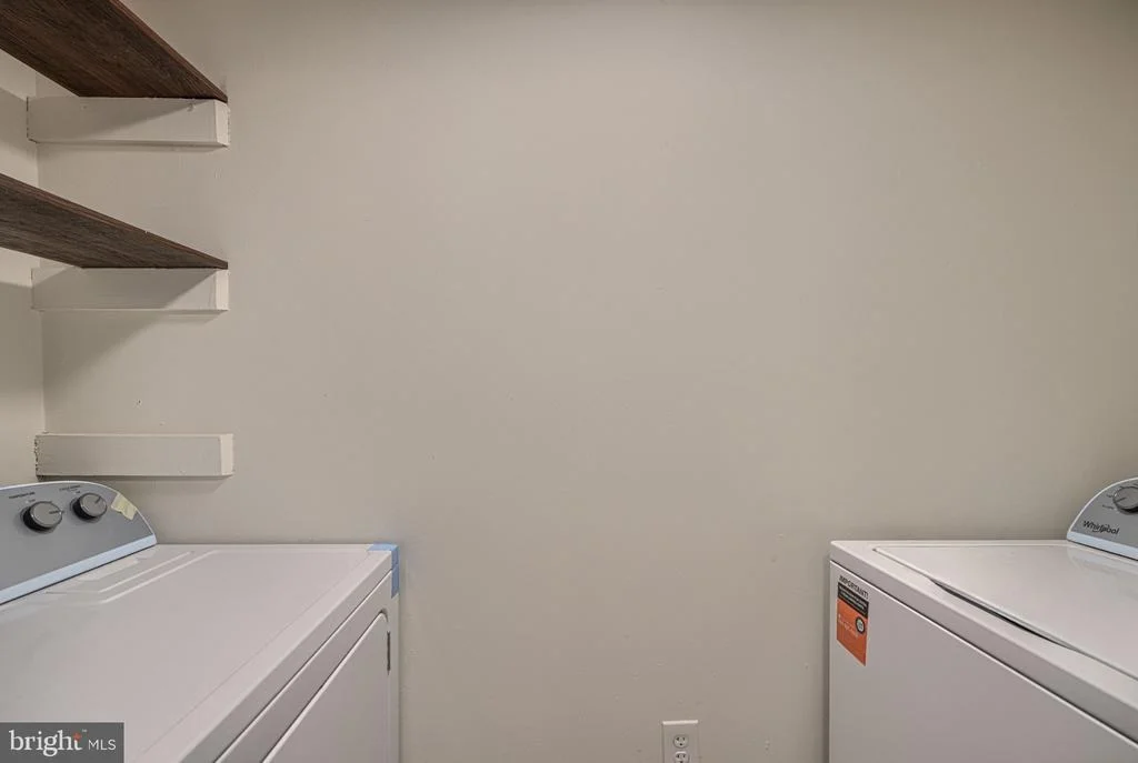 Photo of Unit E at 7191 CYPRESS COURT