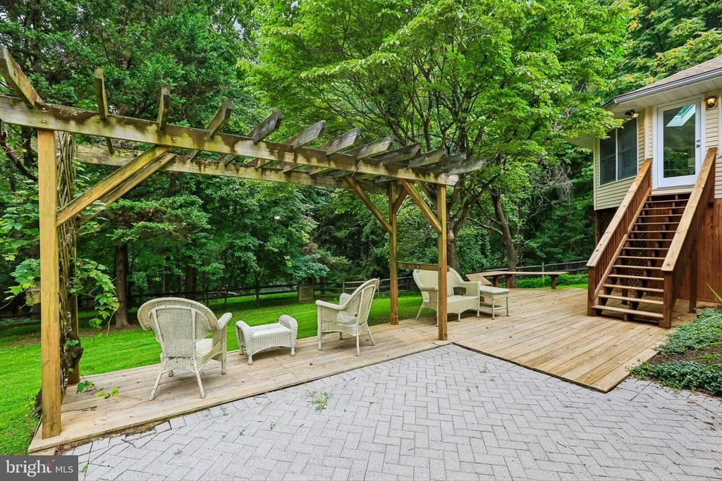 Photo of 24833 SHOWBARN CIRCLE