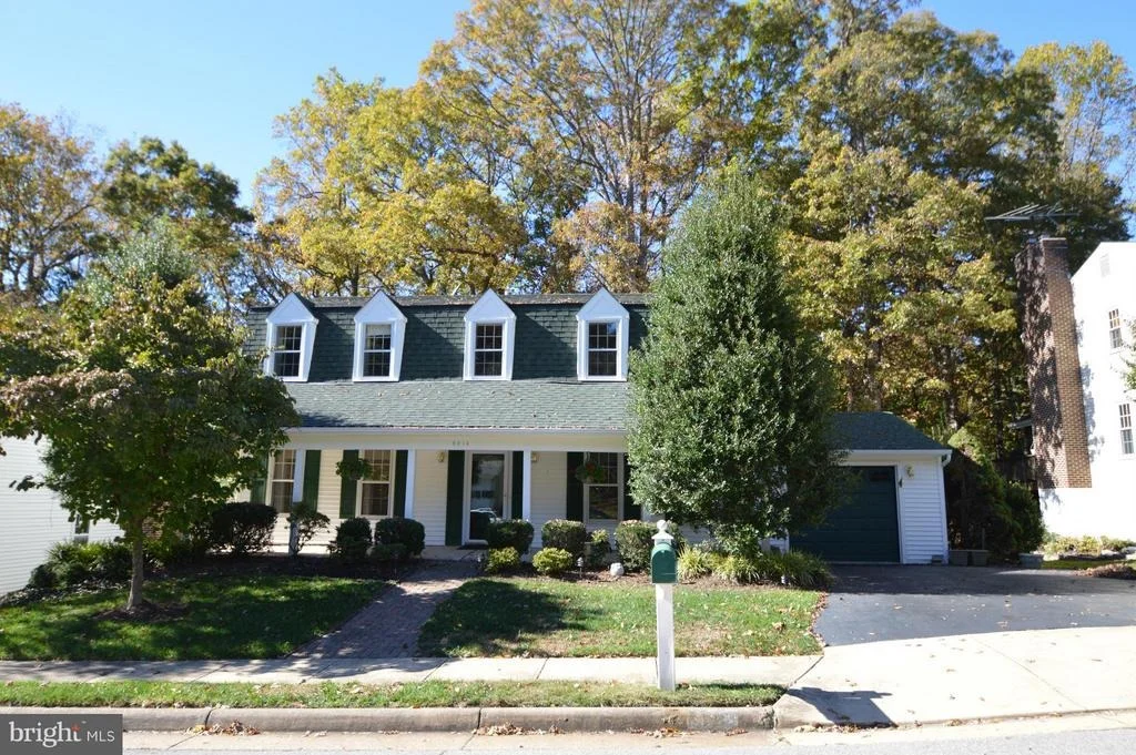 Photo of 8014 DIVING CLIFF LANE