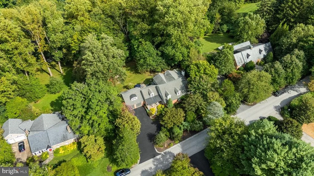 Photo of 6521 DARNALL ROAD