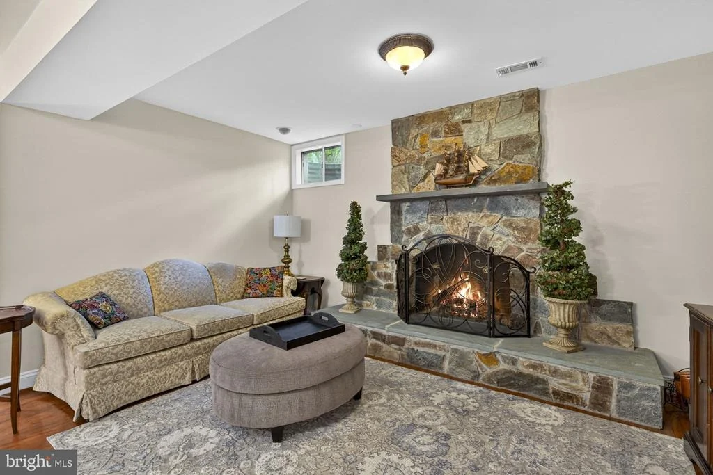 Photo of 22167 WOODWINDS DRIVE