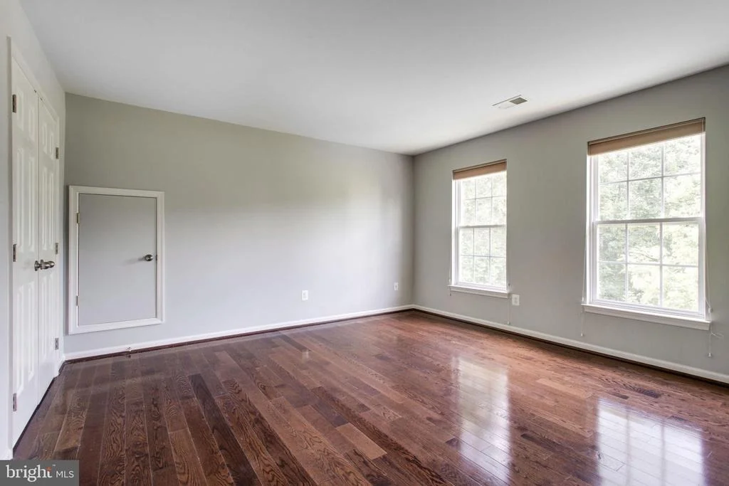 Photo of 6961 TANGLEWOOD DRIVE