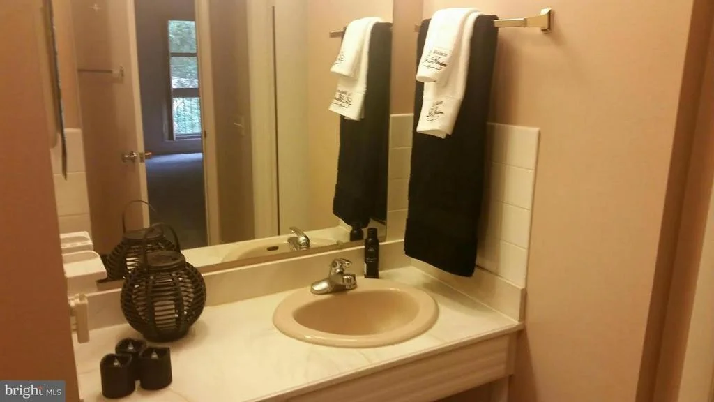 Photo of Unit 32B at 3629 GLEN EAGLES DRIVE