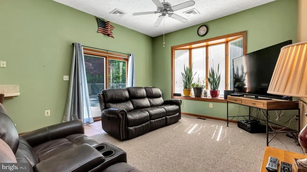 Photo of 14565 HONEYSUCKLE WAY