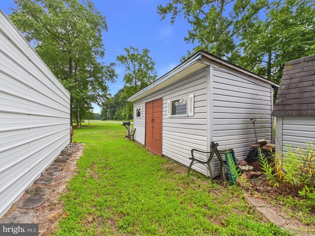 Photo of 18395 MCCOLLEYS CHAPEL ROAD