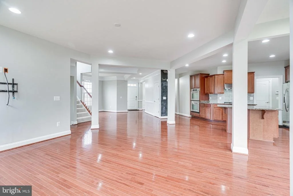 Photo of 42695 MACAULEY PLACE