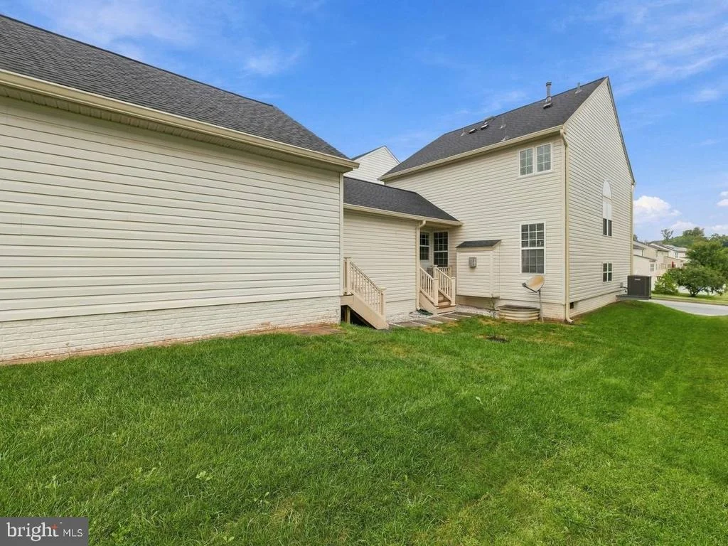 Photo of 2124 CAISSON ROAD