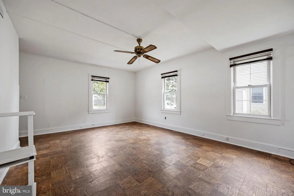 Photo of 305 WALNUT STREET