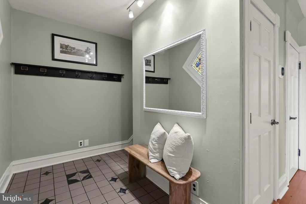 Photo of 2708 EVERGREEN AVENUE