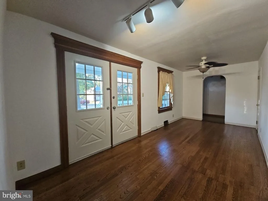 Photo of 262 W PARK DRIVE