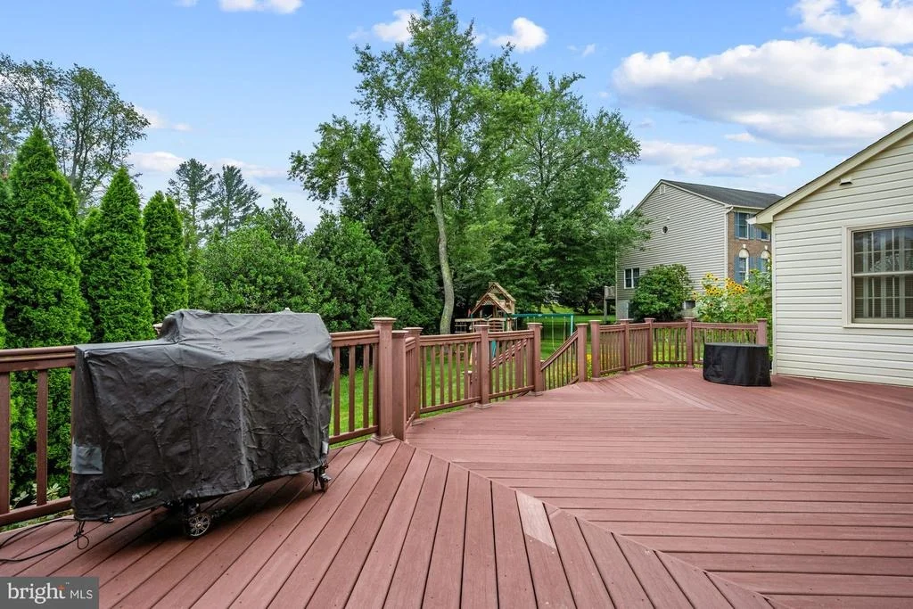 Photo of 10215 MARTINHOE DRIVE