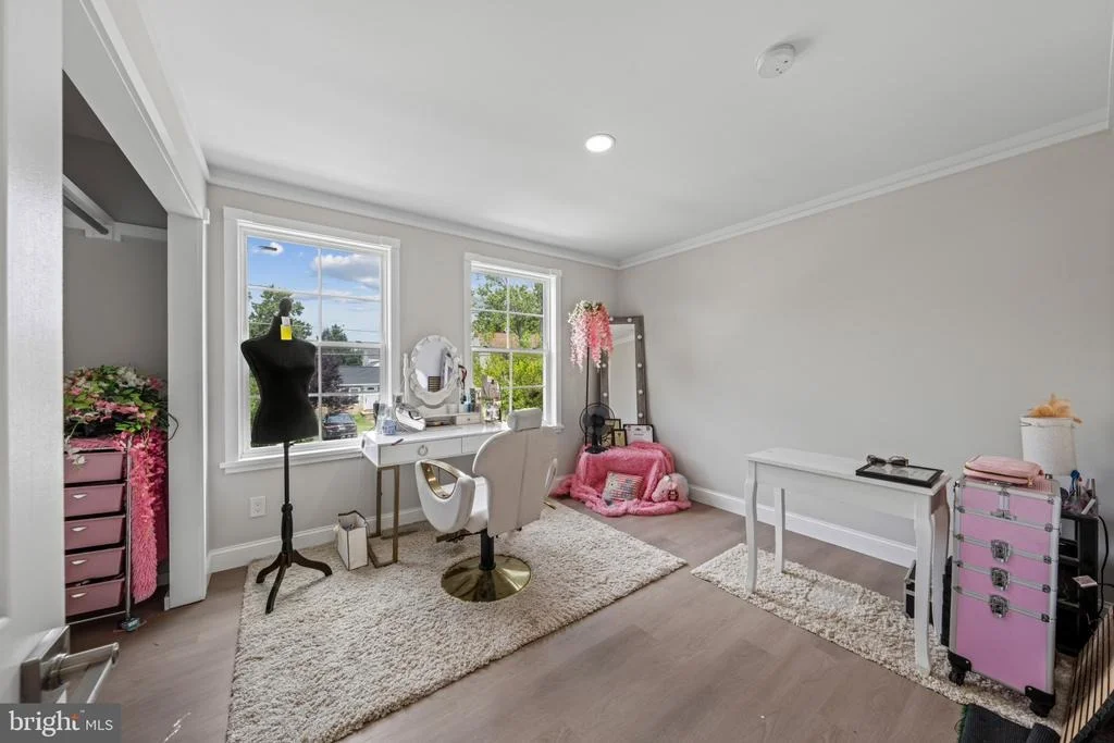 Photo of 6467 THIRD STREET