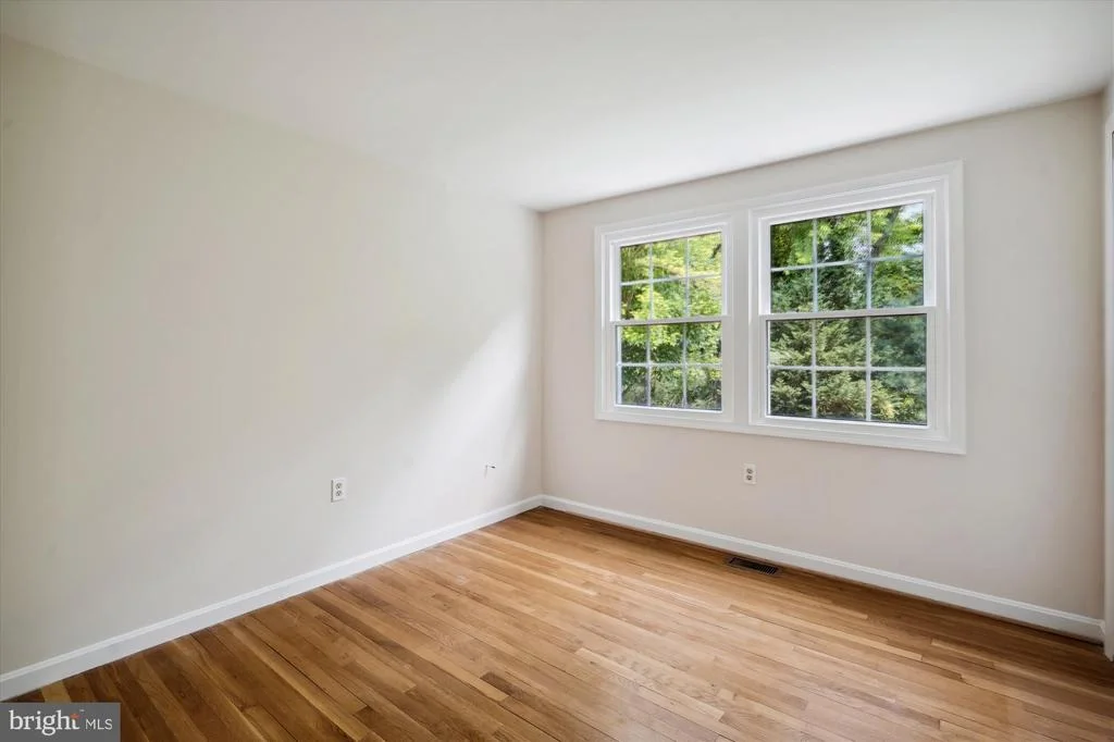 Photo of 14120 BEECHVUE LANE