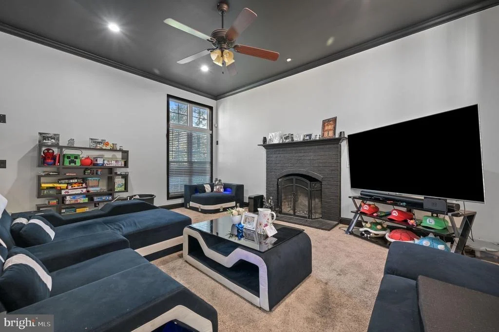 Photo of 32 RIDGEWAY CIRCLE