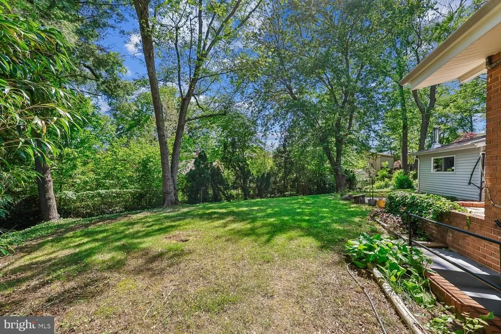 Photo of 300 GILSAN COURT