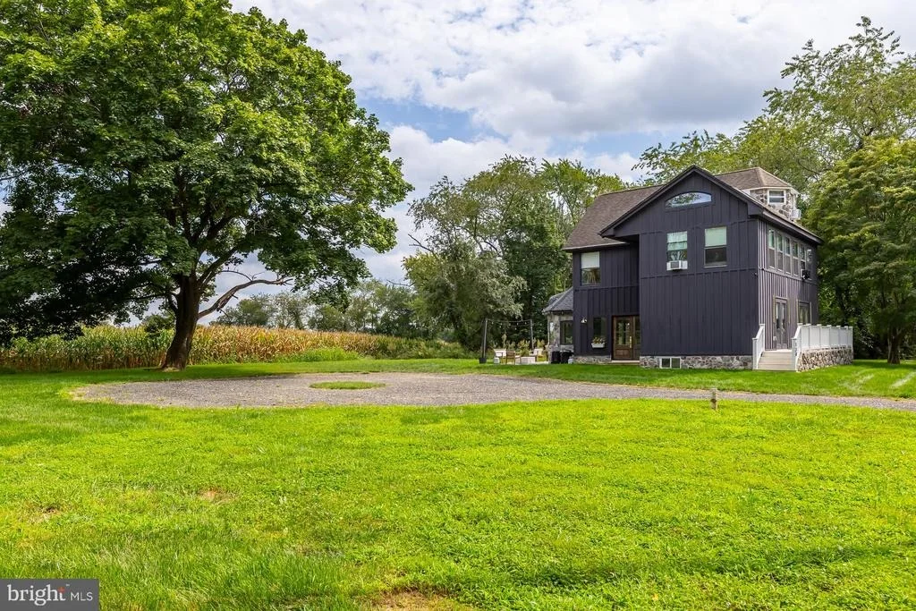 Photo of 138 JEFFERSON ROAD