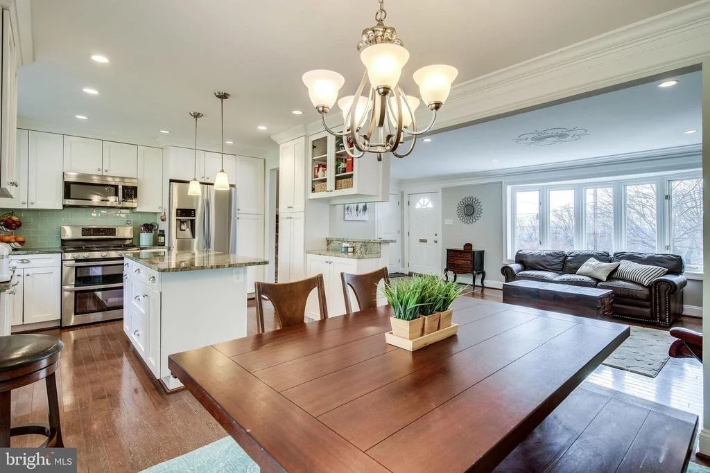 Photo of 919 JUNIPER PLACE