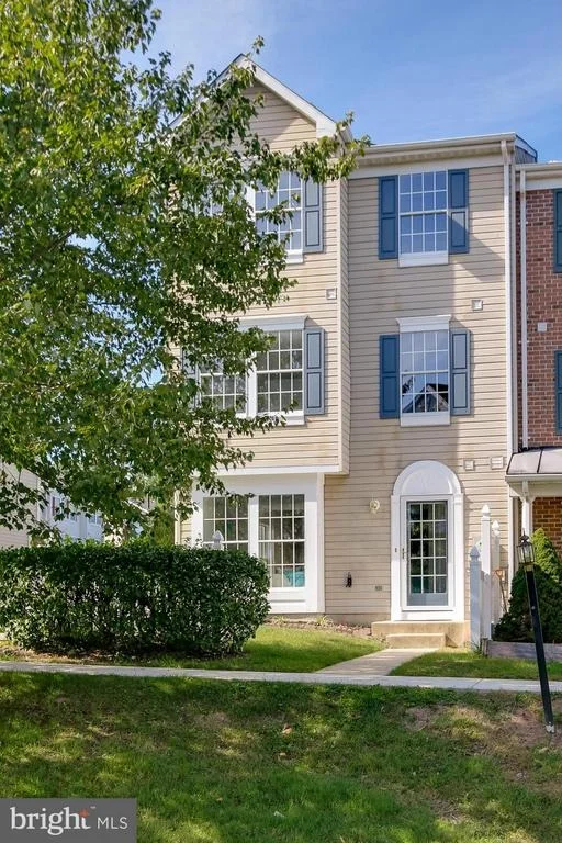 Photo of Unit 5 at 4272 MAPLE PATH CIRCLE