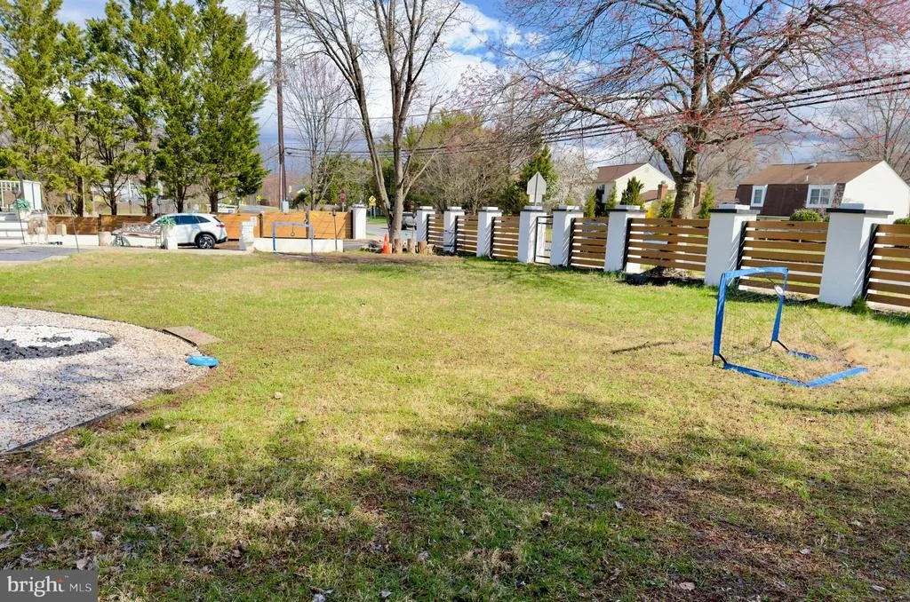 Photo of 16720 LONGDRAFT ROAD