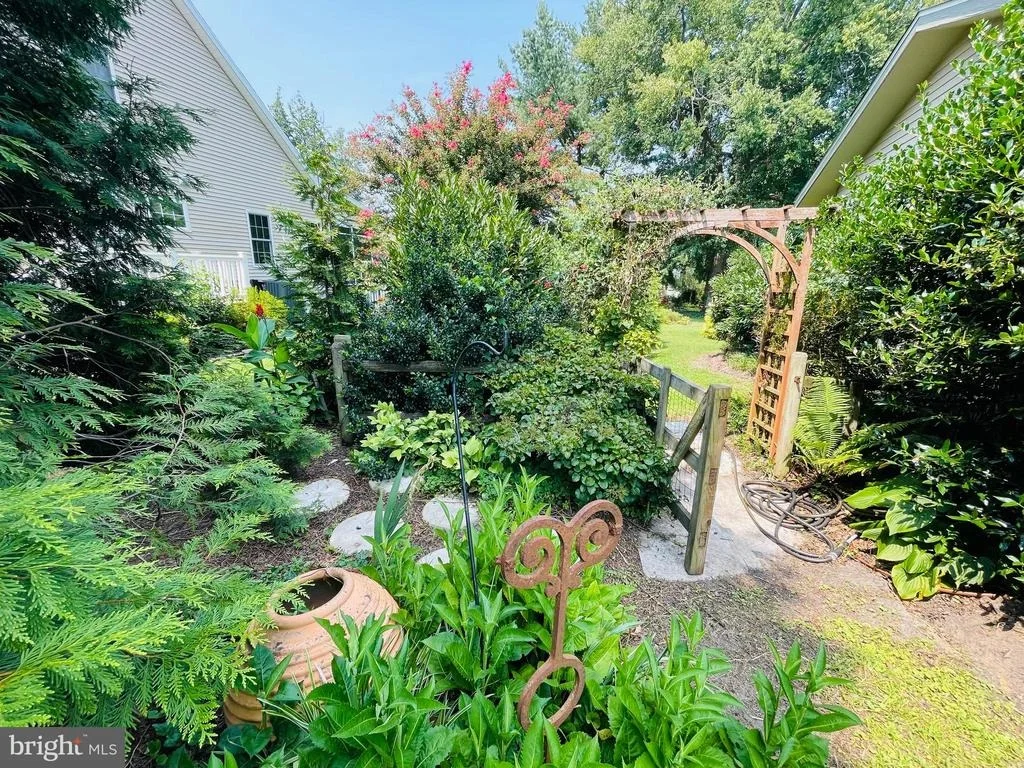Photo of 31057 EDGEWATER DRIVE