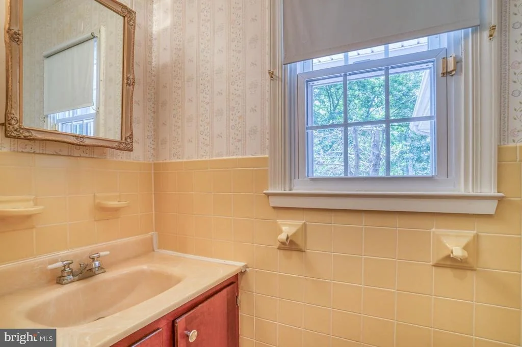 Photo of 5 WINGED FOOT ROAD