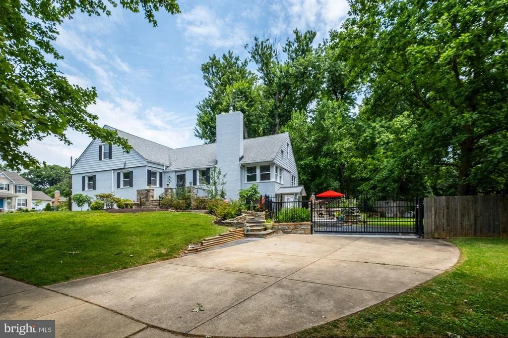 Photo of 2 KENTON COURT