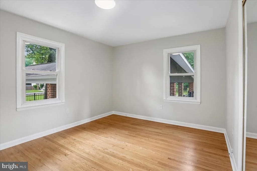 Photo of 833 MEADOW ROAD