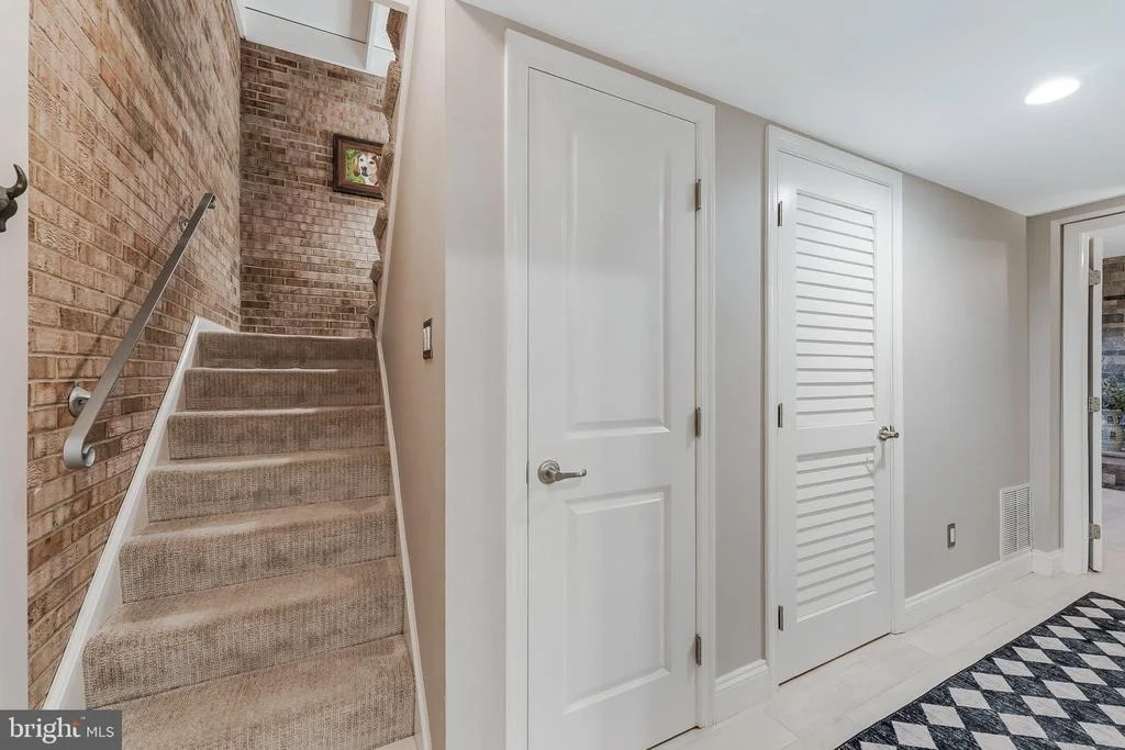 Photo of 11211 WEDGE DRIVE