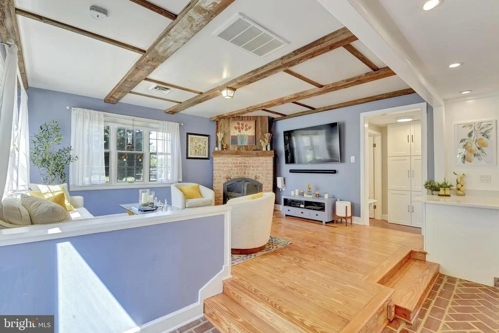 Photo of 716 OLD FALLSTON ROAD