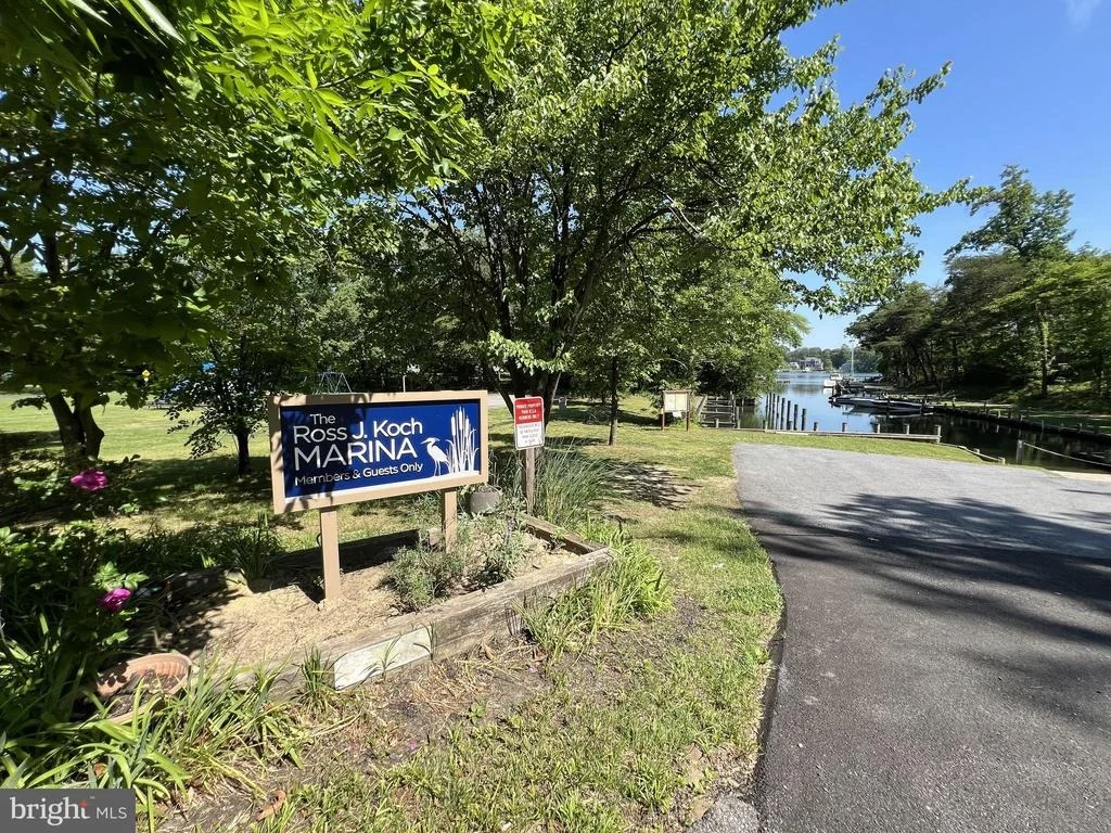 Photo of 421 EDGEWATER ROAD
