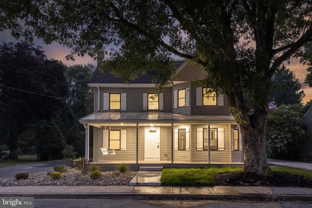 Photo of 12 BURLEY STREET