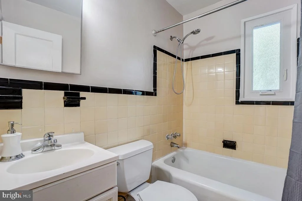 Photo of 10024 CEDAR LANE