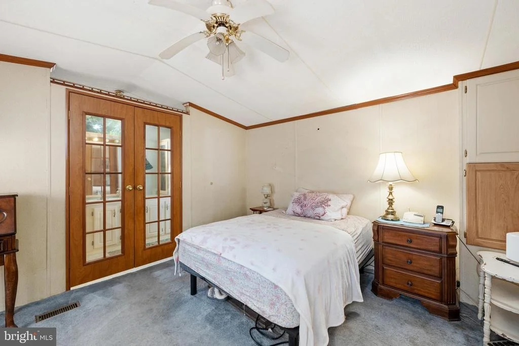 Photo of 16319 CAPES COVE LANE