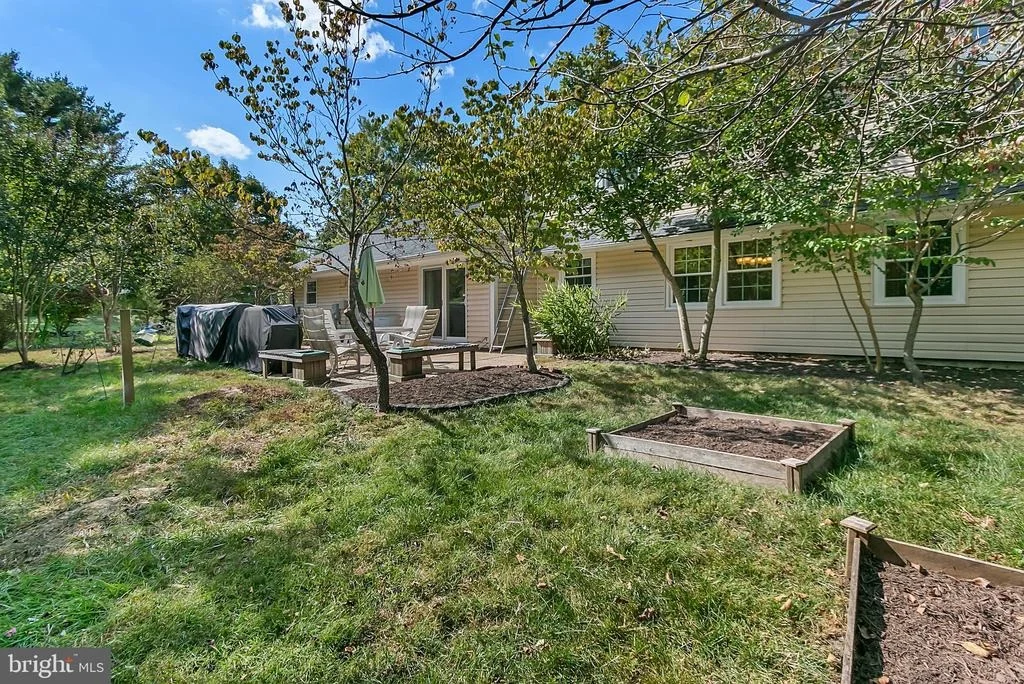 Photo of 2808 VILLAGE LANE