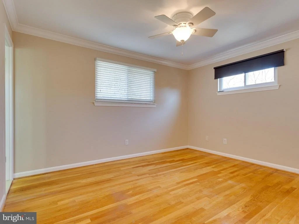 Photo of 8702 VICTORIA ROAD