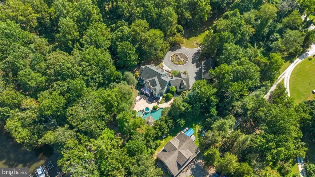 Photo of 370 EAGLE HILL ROAD