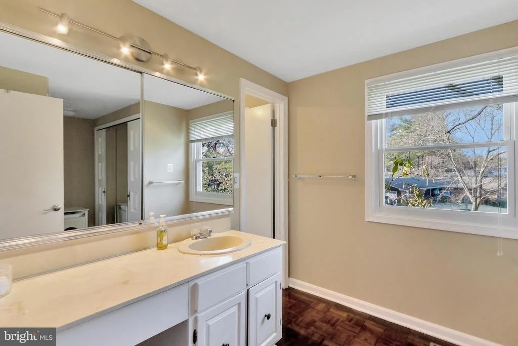Photo of 13929 BETHPAGE LANE