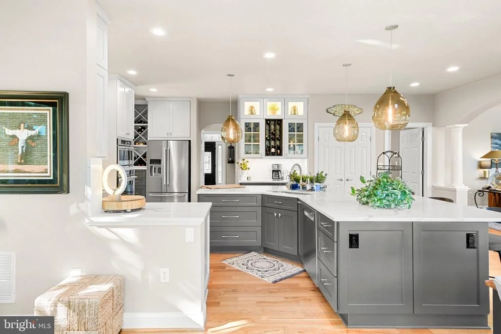 Photo of 4606 MOCKINGBIRD LANE