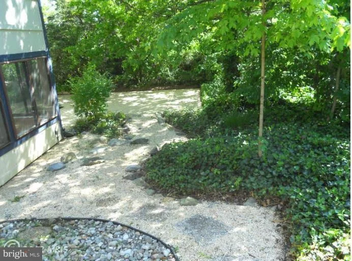 Photo of 18929 GLENDOWER ROAD