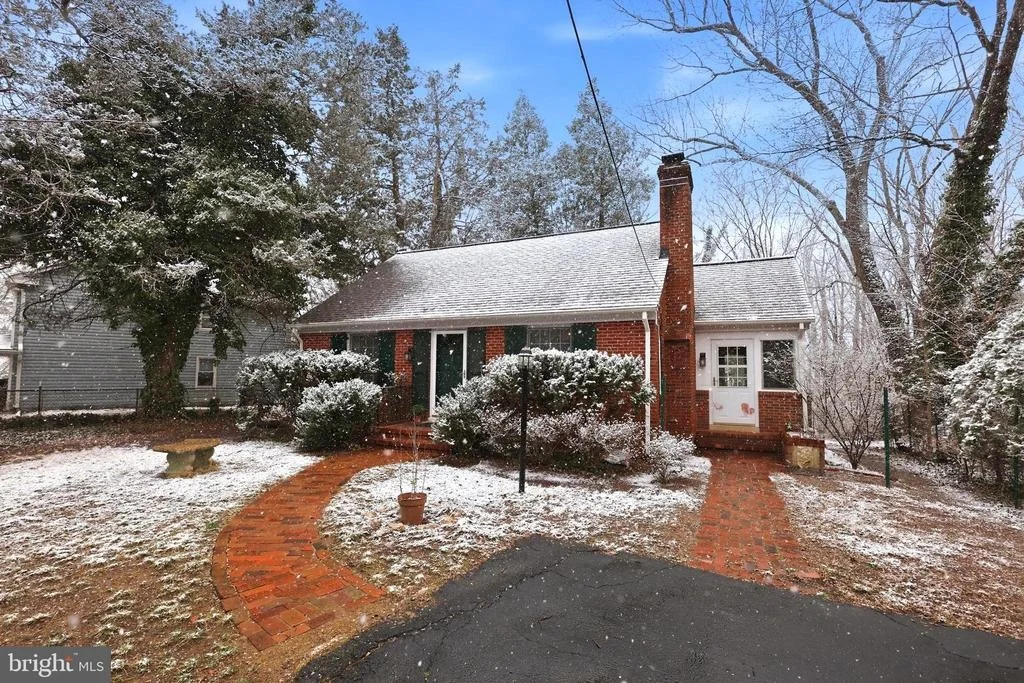 Photo of 1007 MANNING DRIVE