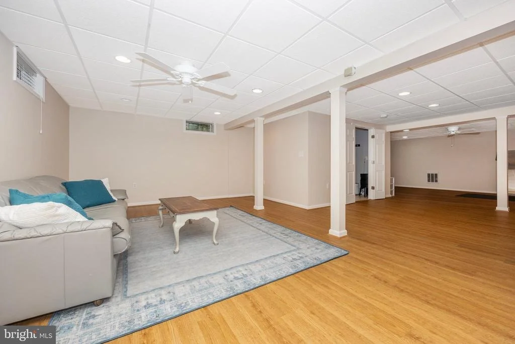 Photo of 201 CRESTVIEW COURT