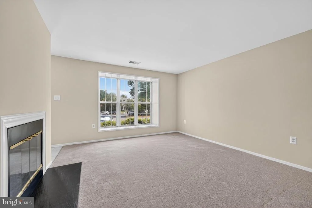 Photo of Unit B at 7710 LEXTON PLACE