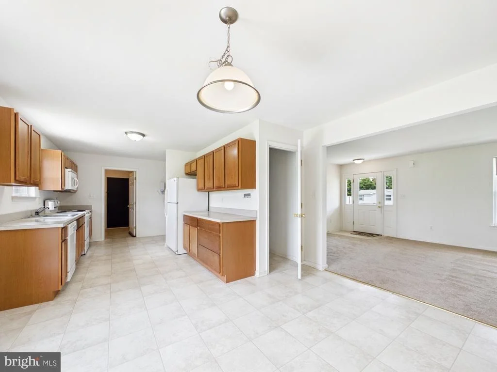 Photo of 32 SHARON DRIVE